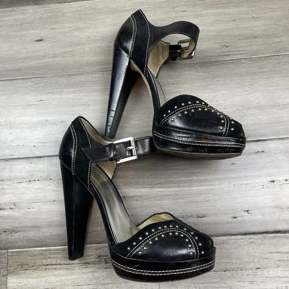 Michael Kors Astor Quarter Strap Heels Women's Black Silver Studs 9 - Picture 2 of 8